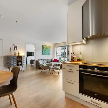 Roomsly - Flat With Private Balcony Bergen