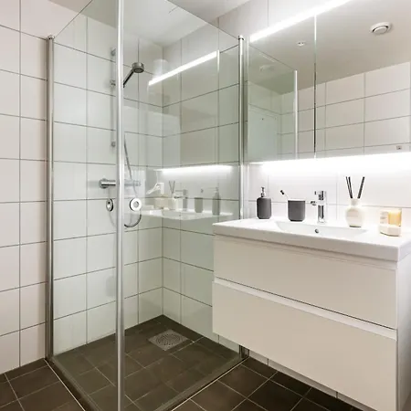 Roomsly - Flat With Private Balcony Διαμέρισμα