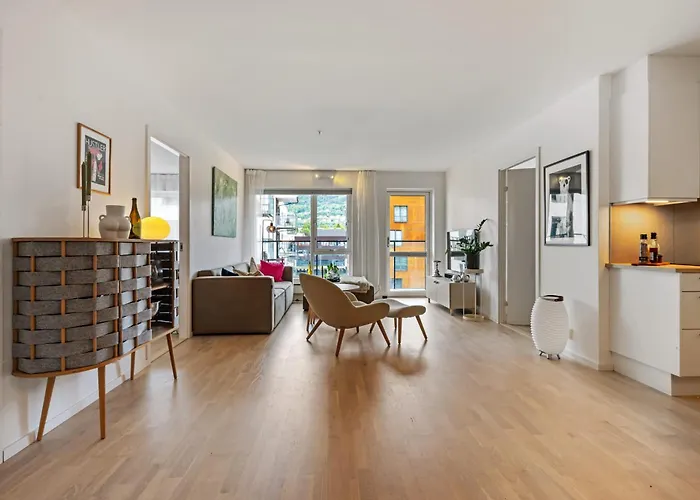 Roomsly - Flat With Private Balcony Διαμέρισμα Μπέργκεν