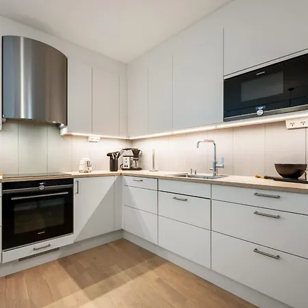 Lejlighed Roomsly - Flat With Private Balcony *