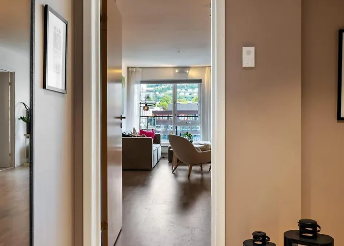 Apartment Roomsly - Flat With Private Balcony